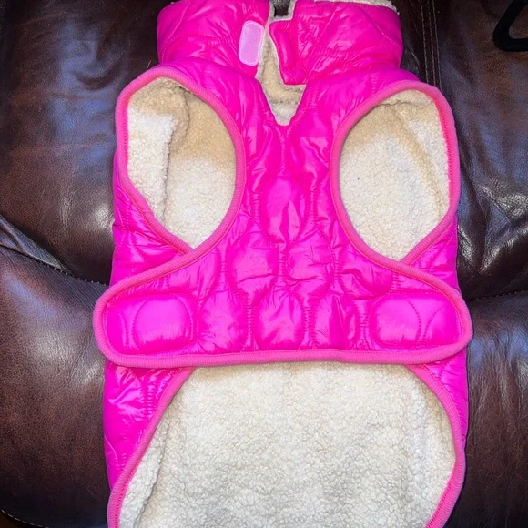 GAP Quilted Dog Puffer Jacket - Picture 3 of 6